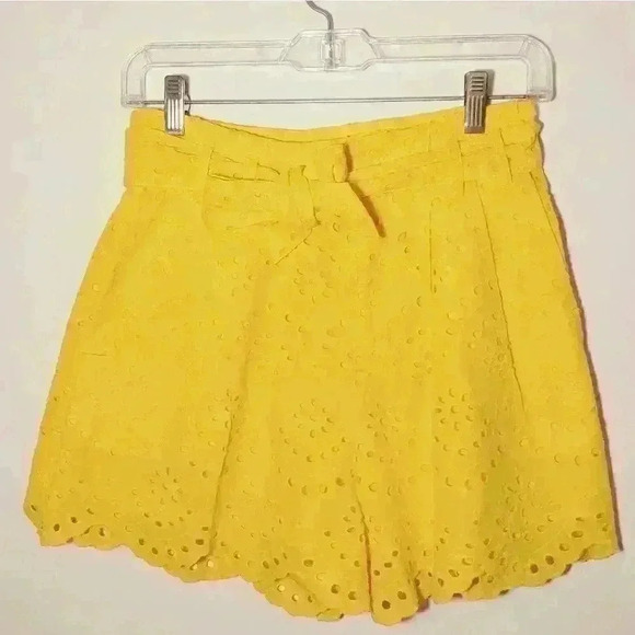 7fam Eyelet Short in Dandelion Size XS - Picture 3 of 11